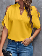 LUNE Solid Cold Shoulder Split Sleeve Popover Blouse