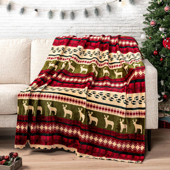 Christmas Throw Blanket | Red Christmas Holiday Fleece Blanket | Soft, Plush, Warm Winter Cabin Throw, 50X60 (Red Christmas).